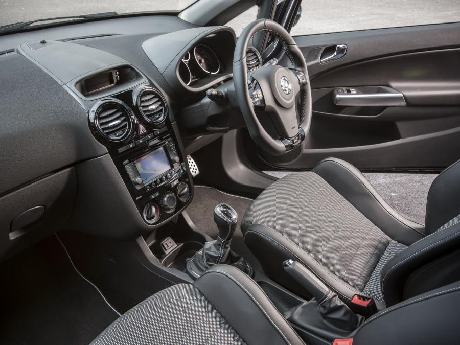  Vauxhall Corsa VXR Clubsport 2014 года  (фото 9 из 16)